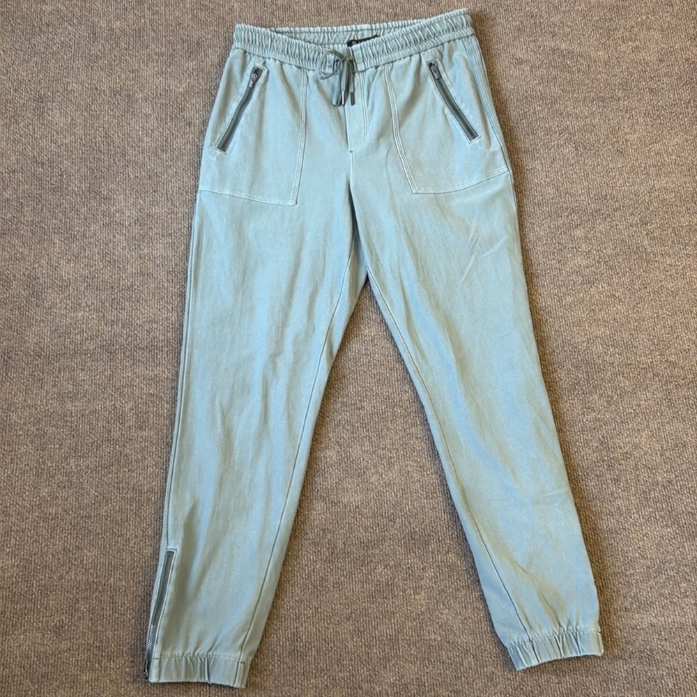 Athleta Size 6 Women’s Sage Joggers Pants EUC Hiking